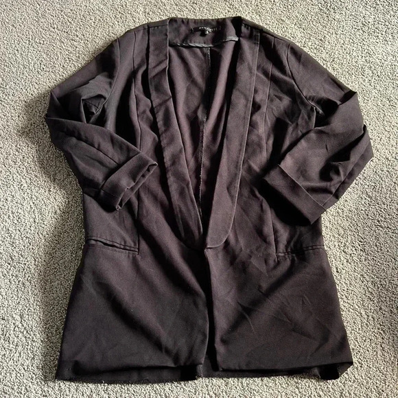 (16)dynamite  blazer - Picture 1 of 2